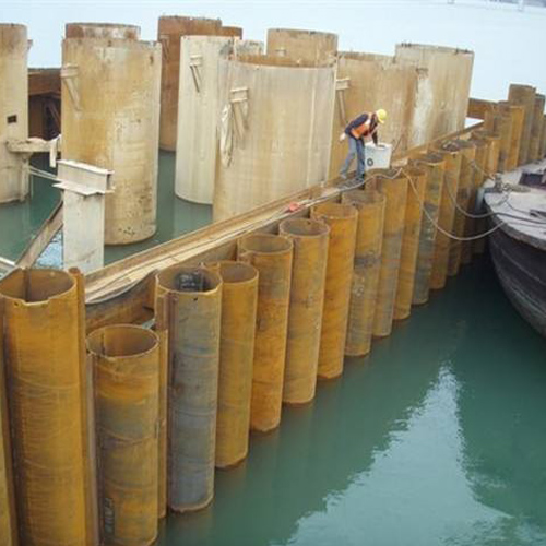 宝鸡钢护筒现场安装